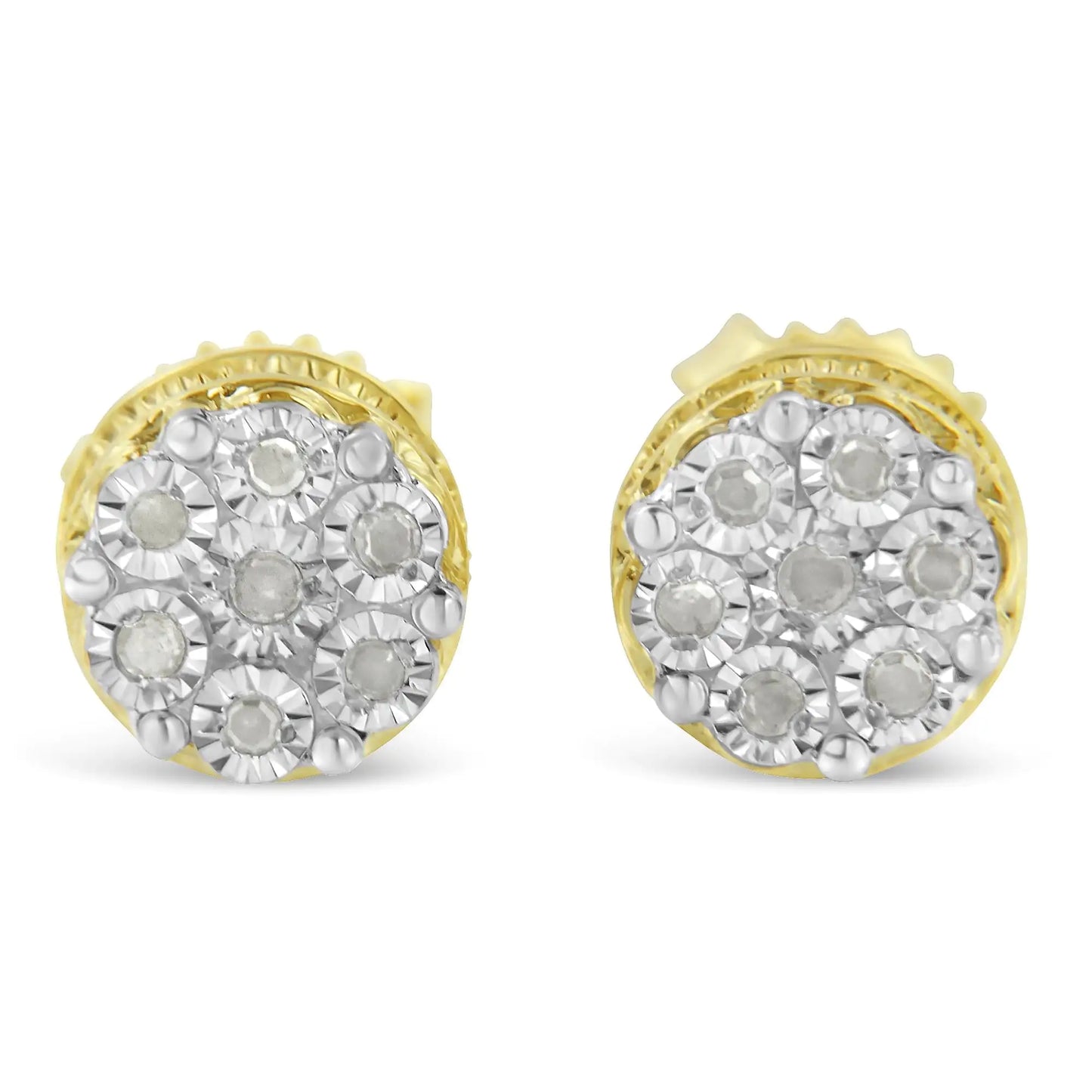 Pendientes de Botón con Diseño Floral de Diamantes (1/7 ct) en Plata y Baño de Oro 14K